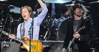 Paul McCartney e Dave Grohl tocam em Live neste sábado.