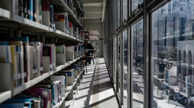 Biblioteca Pública retoma serviço de empréstimo de livros por agendamento