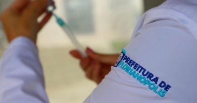 Gean Loureiro decreta vacinação obrigatória para servidores do município.