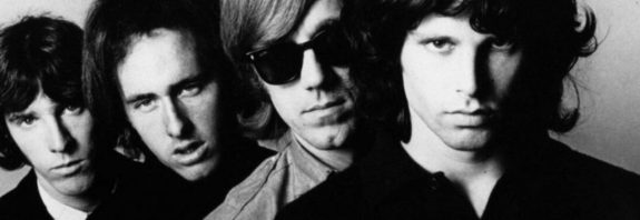 Livro "Ninguém daqui sai vivo", a biografia completa de Jim Morrison