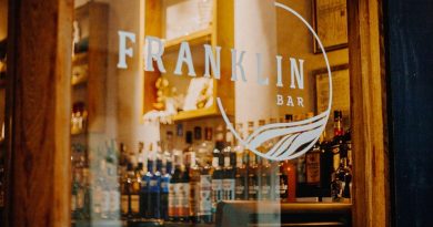 Franklin Bar promove ação com drink em dobro em Florianópolis