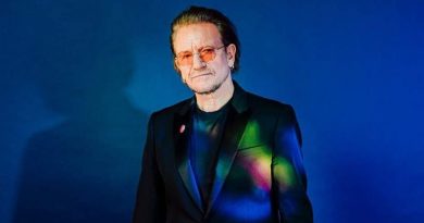 Em comemoração aos 62 anos Bono lança Livro de Memórias