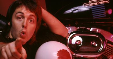 Paul McCartney lança edição comemorativa dos 50 anos de "Red rose speedway"
