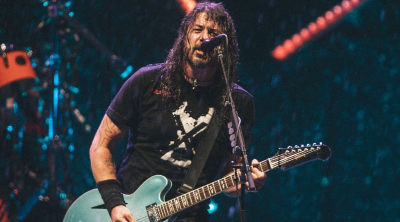 Foo Fighters lança single e esgota ingressos para show no Brasil.