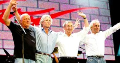 Nick Mason se coloca a disposição para uma reunião do Pink Floyd.