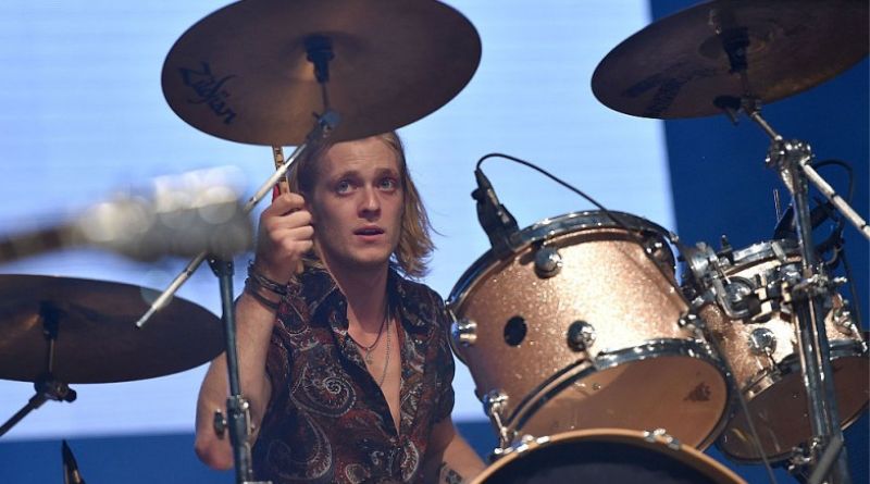 Rufus, filho de Roger Taylor pode ser o novo baterista do Foo Fighters.