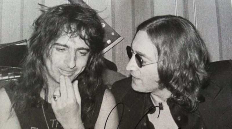 Alice Cooper diz que Os Beatles teriam se reunindo se John Lennon estivesse vivo.