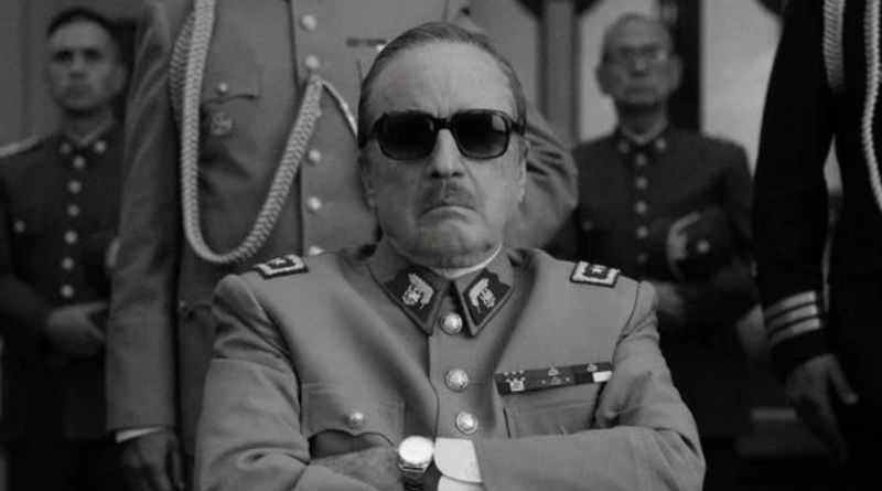 "O Conde", terror satírico sobre a ditadura de Pinochet, estreou na Netflix.