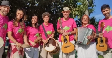 Cia Mafagafos vai levar "As Serenatas Literárias" para Ribeirão da ilha e Tapera.