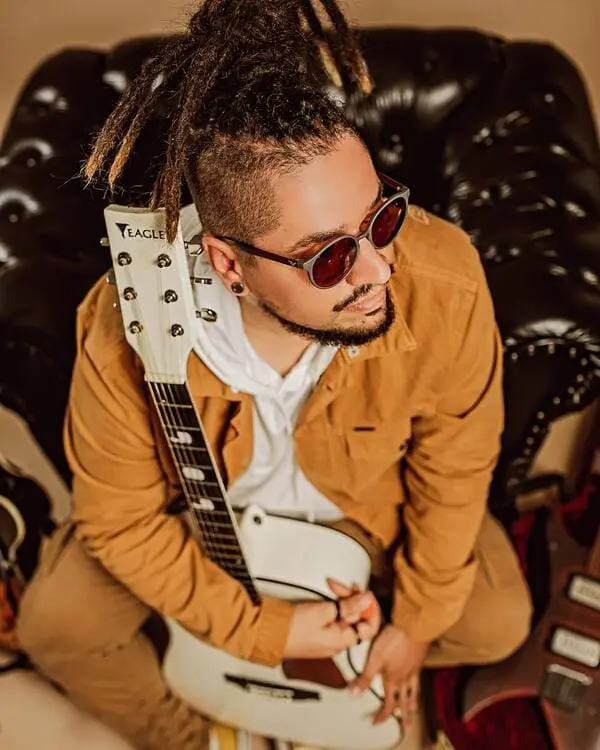 Bob Avante, lança single, "Meritocracia é o Cara#&%"