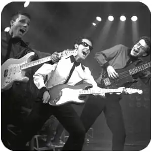 Titãs: livro conta detalhes dos 40 anos de carreira da banda.