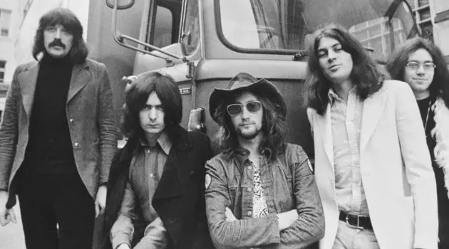 Deep Purple: "Smoke On The Water" a canção inspirada em um incêndio e na 5ª sinfonia.