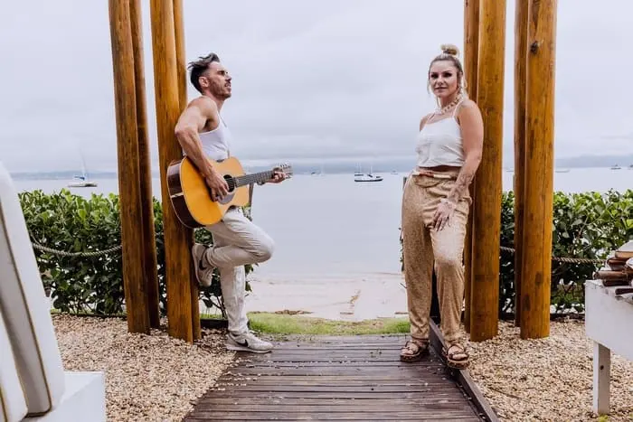 Claus e Vanessa apresentam show da turnê "Natural" em Florianópolis
