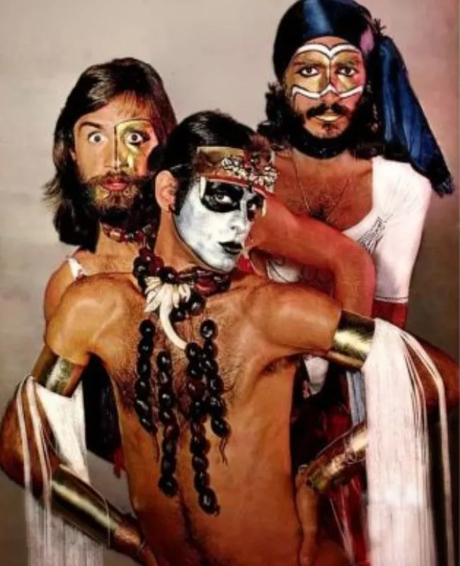 Gerson Conrad revela a história da canção, "Rosa de Hiroshima".