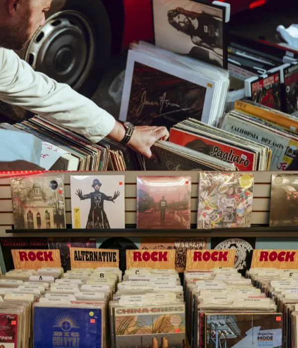 Feira de Vinil retorna ao Floripa Shopping com mais de 3 mil opções