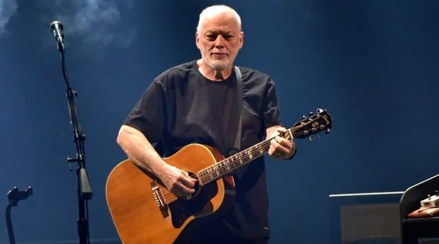 David Gilmour anuncia novo álbum e single.