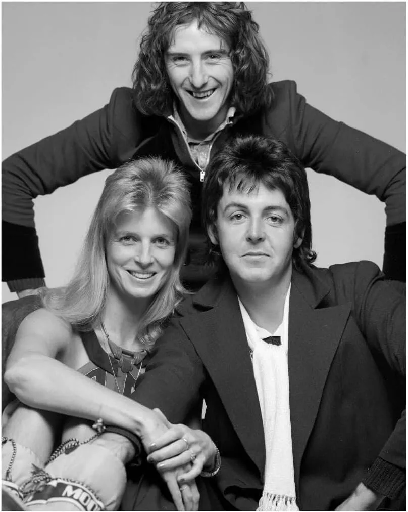 Paul McCartney e os Wings: trupe em ônibus e detenções marcaram turnê de 1972