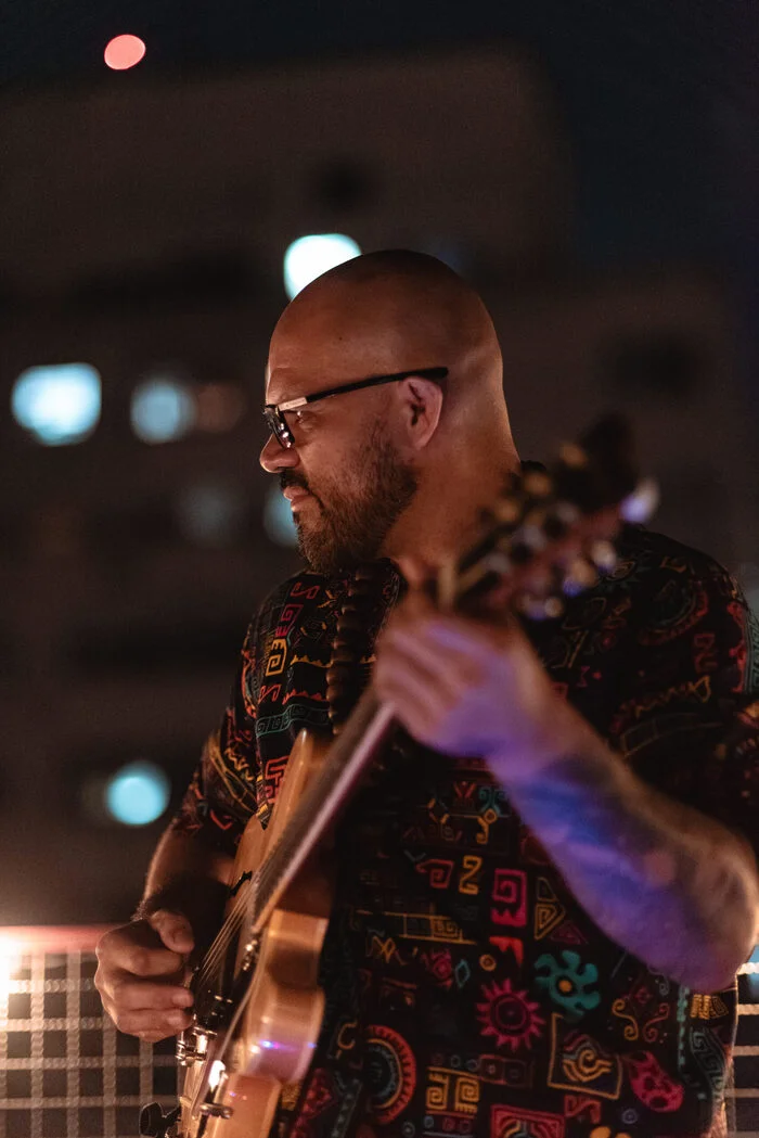 Guitarrista brasileiro Flavio Silva faz show gratuito em Florianópolis no Sexta Jazz AF