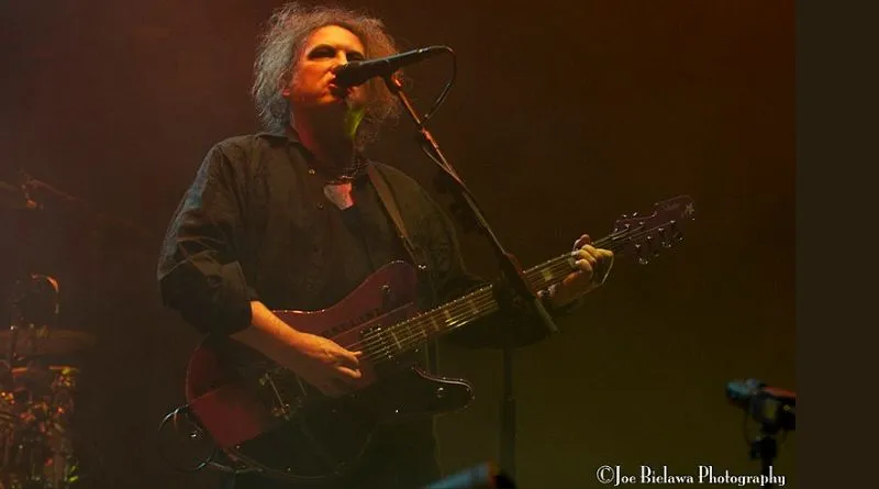 The Cure renova site e fãs especulam novo álbum após 16 anos