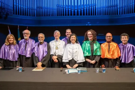 Gilberto Gil Recebe Título de Doutor Honoris Causa da UFRJ