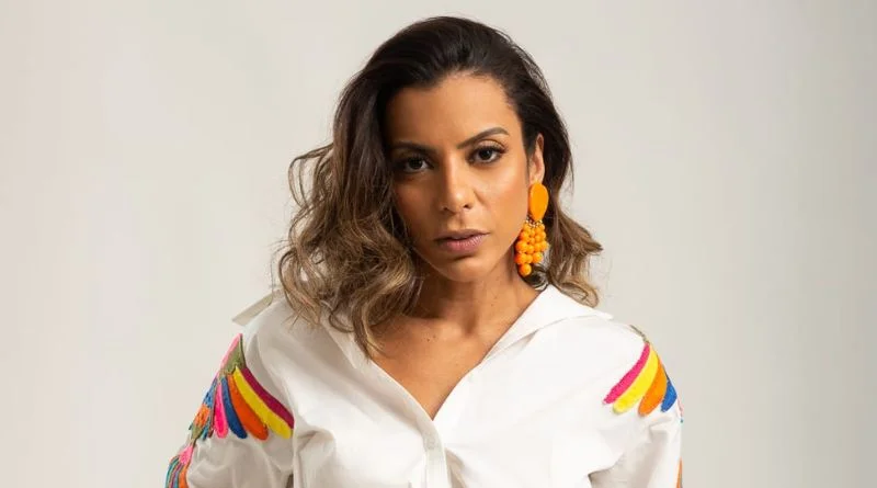 Kaline Rabelo agita Copa da Pelada com show de axé no Costão do Santinho