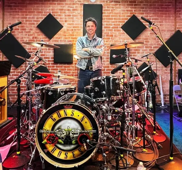 Guns N`Roses anuncia novo baterista da banda.