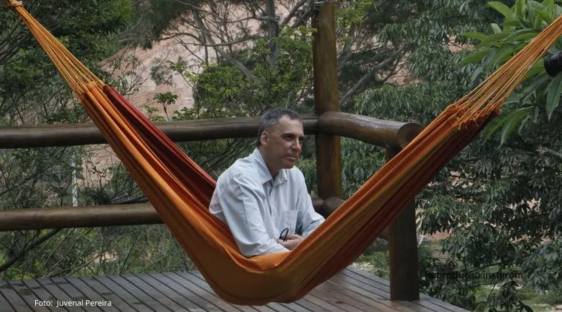 “Com a Palavra, Arnaldo Antunes”: documentário autobiográfico estreia na TV Cultura