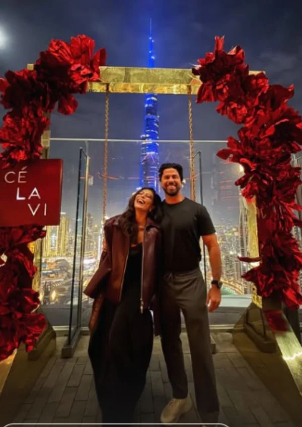 Juliana Paes inicia viagem dos sonhos para Dubai e divide emoção com fãs