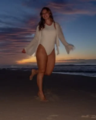 Paolla Oliveira celebra 44 anos com festa, mensagens e homenagem de Diogo Nogueira