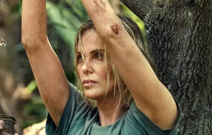"O Jogo do Predador" traz Charlize Theron e Taron Egerton em caçada implacável