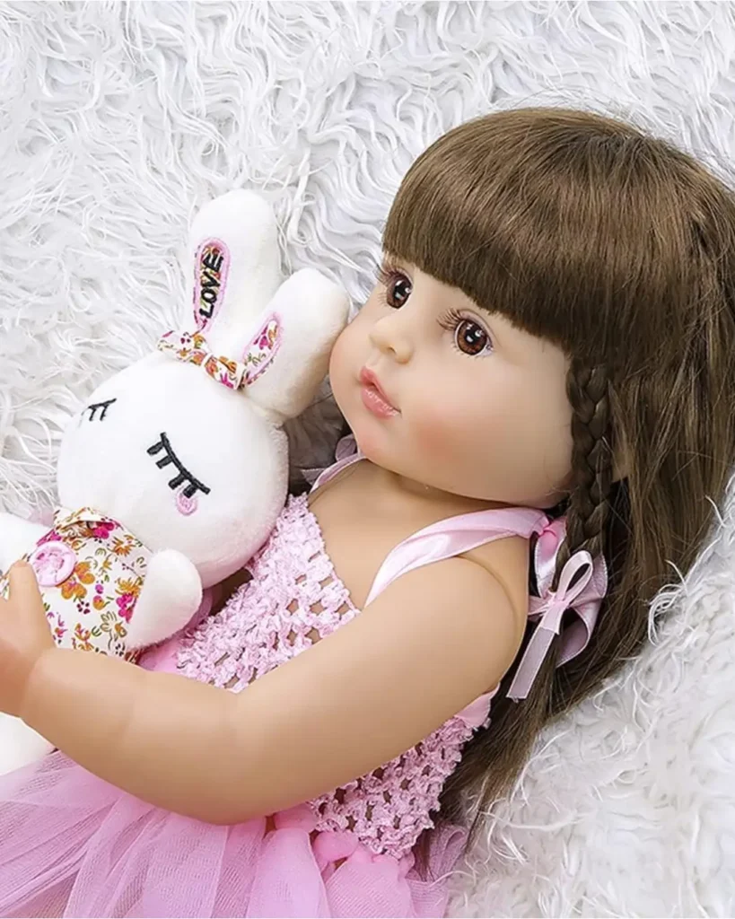 Boneca bebê reborn por menos de R$ 200 viraliza como presente para o Dia das Mães