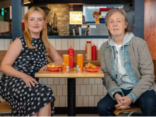 Paul McCartney revela se faria tatuagem e surpreende ao contar história