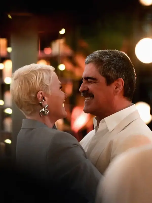 Xuxa revela como descobriu a liberdade sexual ao lado de Junno Andrade