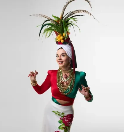 Giovanna Lancellotti será Carmen Miranda no cinema.